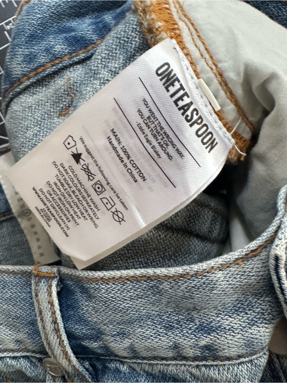 OneTeaspoon Bandits Denim Shorts Women’s 26 Distressed Low Rise Cuffed Festival - Picture 5 of 6